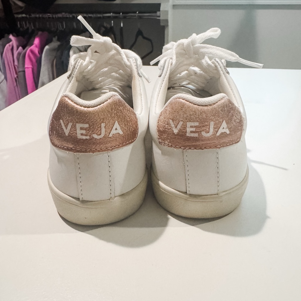 Veja campo leather sneakers with rose gold metallic detailing, US 5 / EUR 36 - Picture 4 of 8